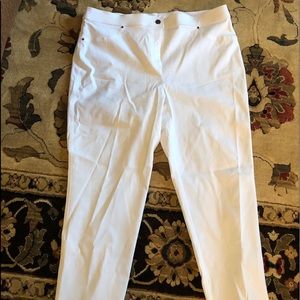 Chico’s So Slimming White Pant Size 3